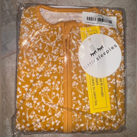 🌼 Golden Poppies Bamboo Zippy Little Sleepies 3T Retired Yellow Floral Print NEW - Picture 1 of 6